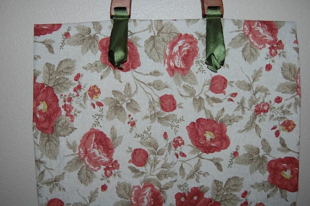 Floral tote bag with red roses vintage design